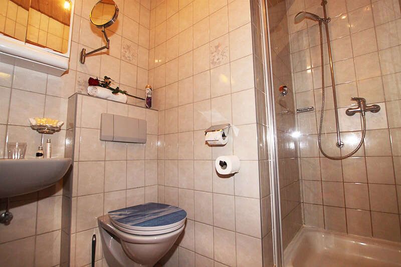 Haus Schöneck Appartement 1 mit Badezimmer