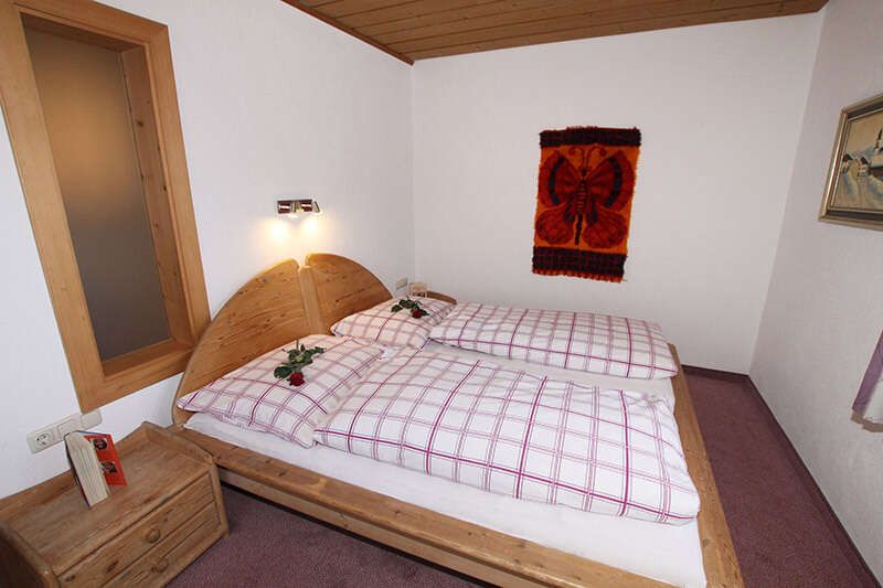 Haus Schöneck Appartement 3 mit Doppelzimmer in Tirol