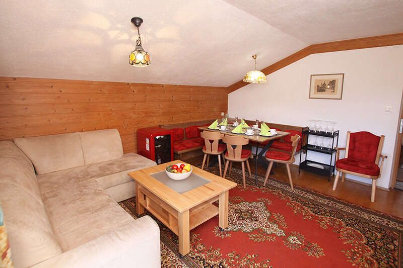 Haus Schöneck Appartement 2 mit Wohnzimmer