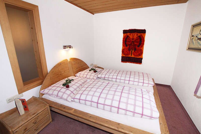 Haus Schöneck Appartement mit Schlafzimmer in Fiss