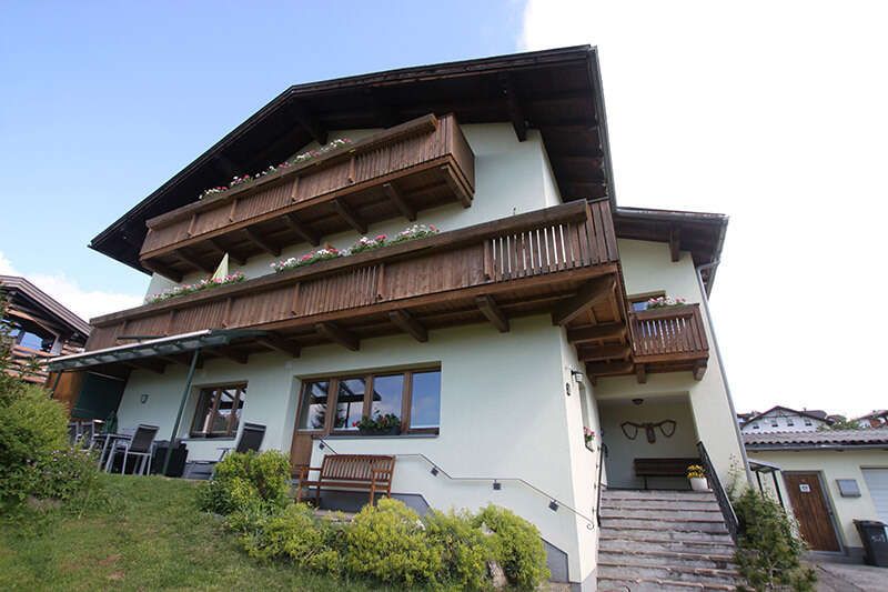 Haus Schöneck Aussenansicht Fiss Tirol